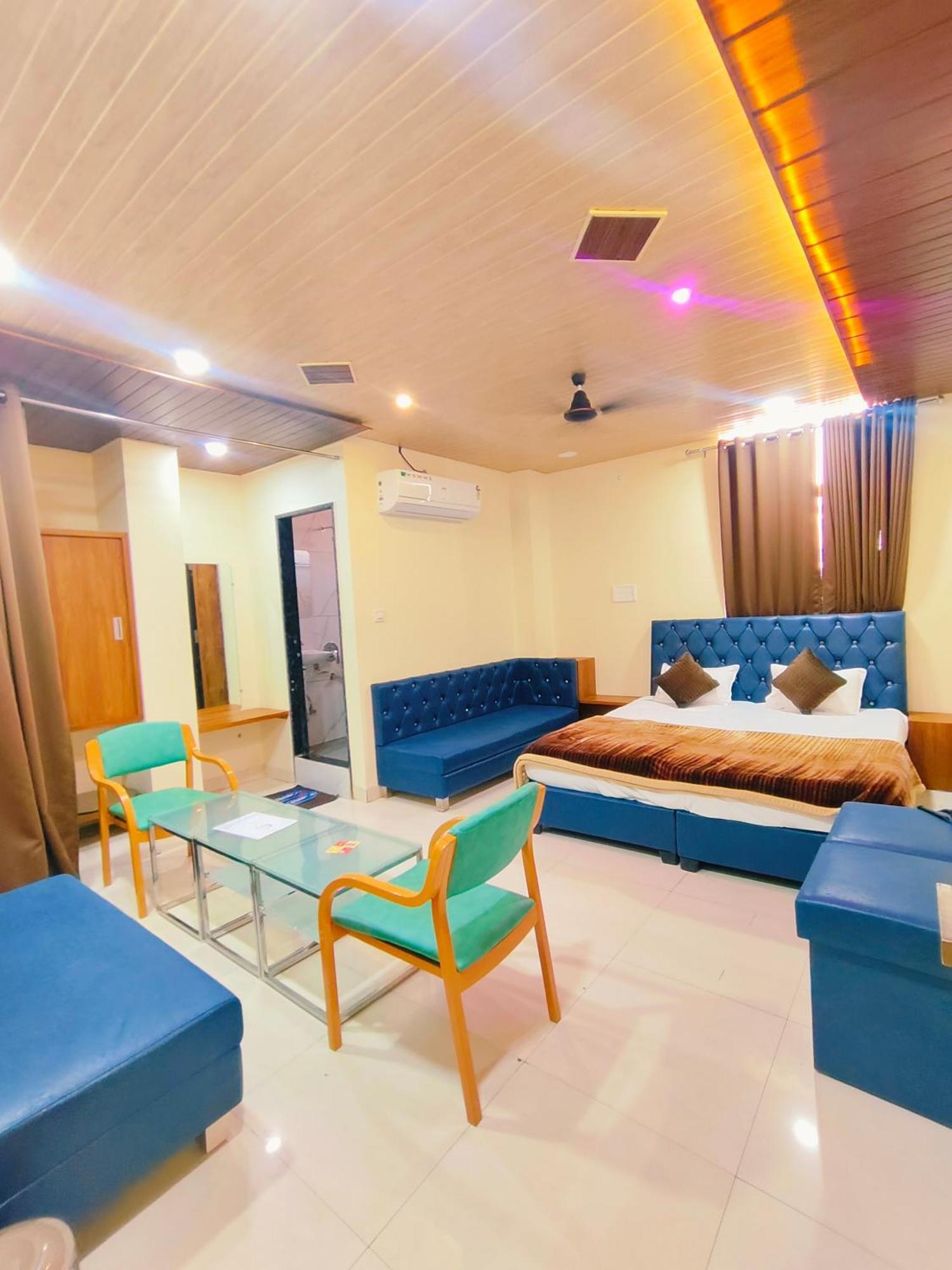 Hotel Shri Shiv Ganga Bhakt Niwas Ujjain Exterior foto